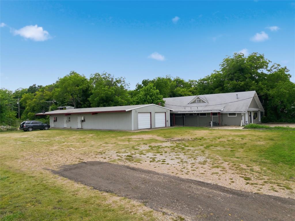 408 Live Oak St Street Property Photo 1