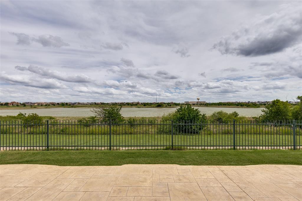 1457 Harbor Springs Drive Property Photo 4