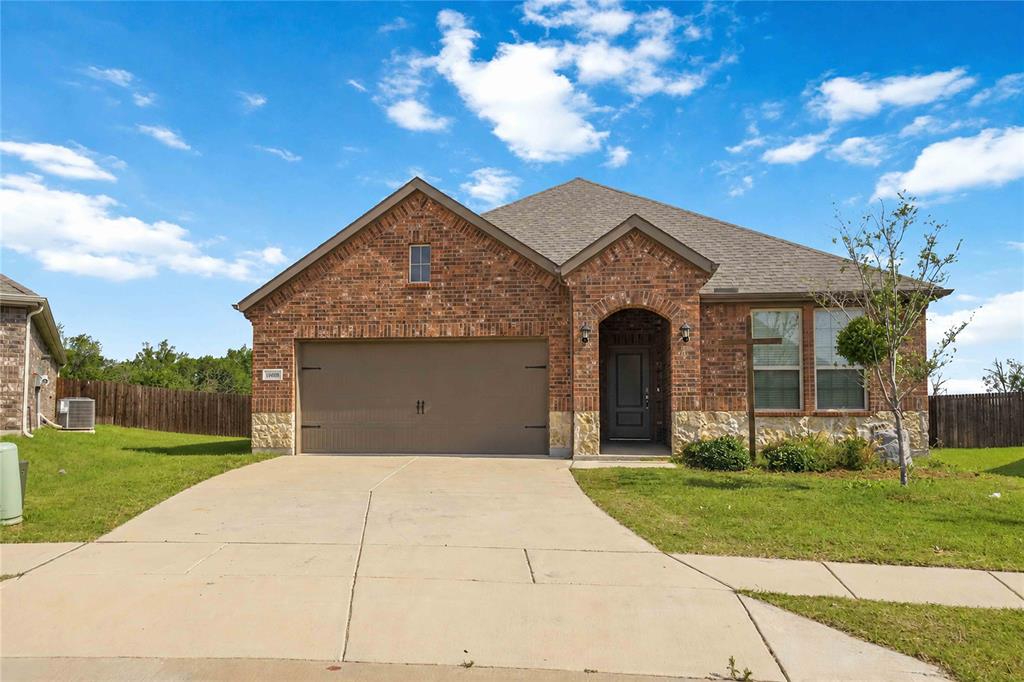 11005 Mustang Trail Property Photo 2