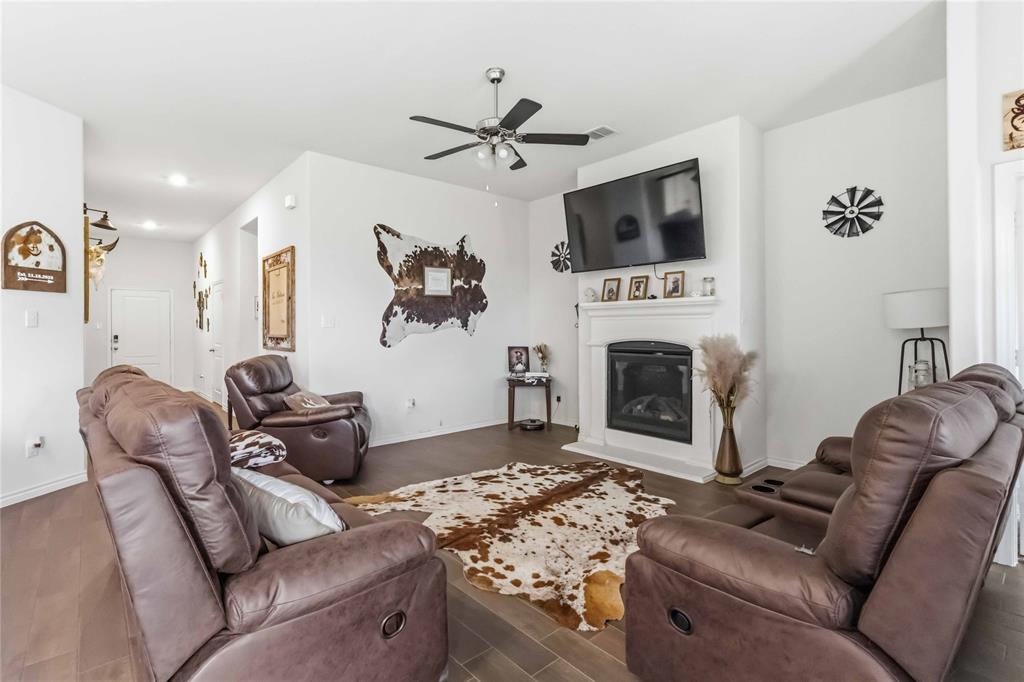 11005 Mustang Trail Property Photo 10