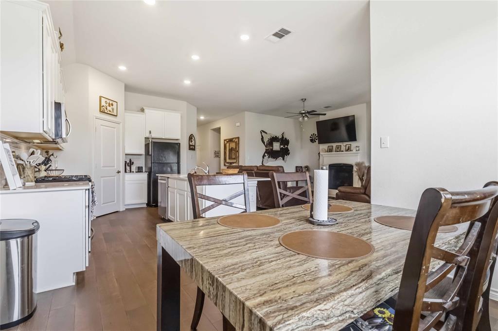 11005 Mustang Trail Property Photo 15