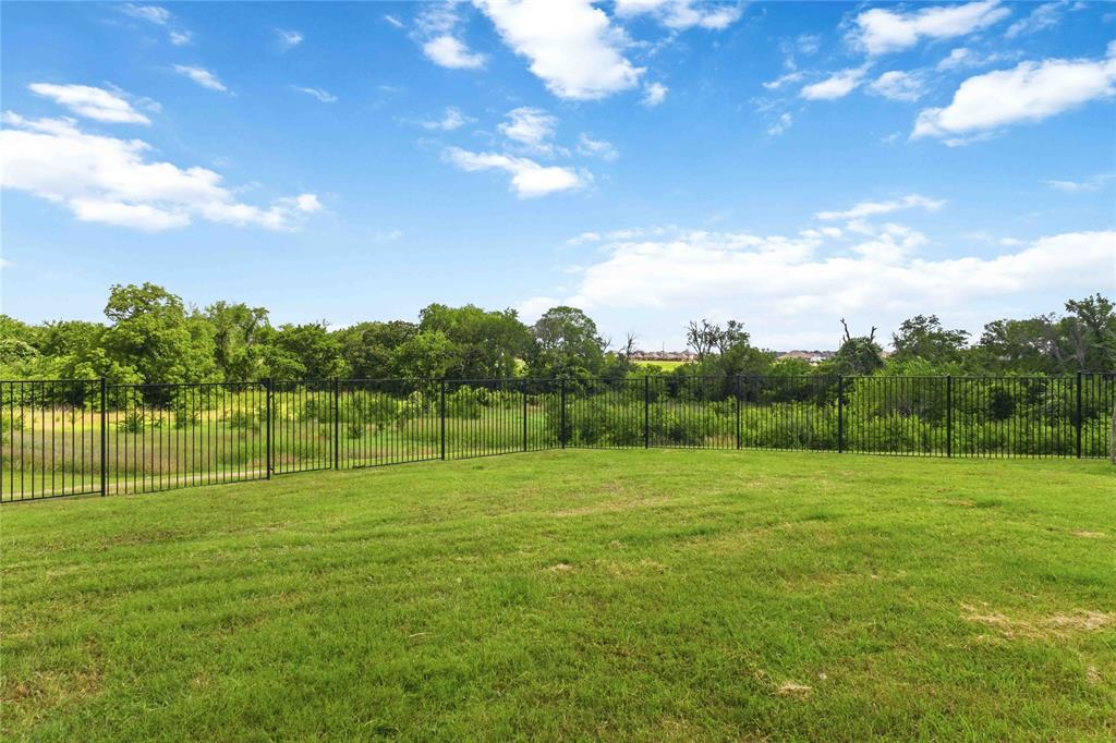 11005 Mustang Trail Property Photo 27