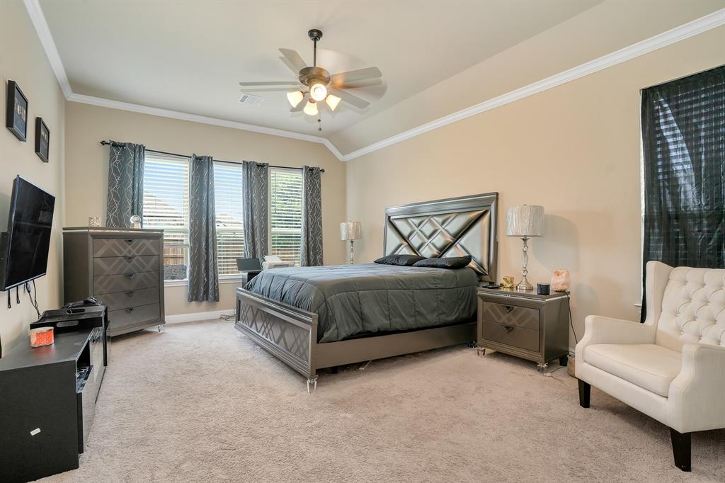 395 Strait Lane Property Photo 14