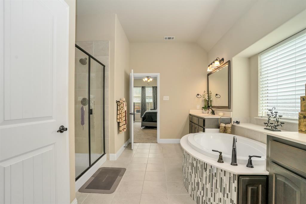 395 Strait Lane Property Photo 16