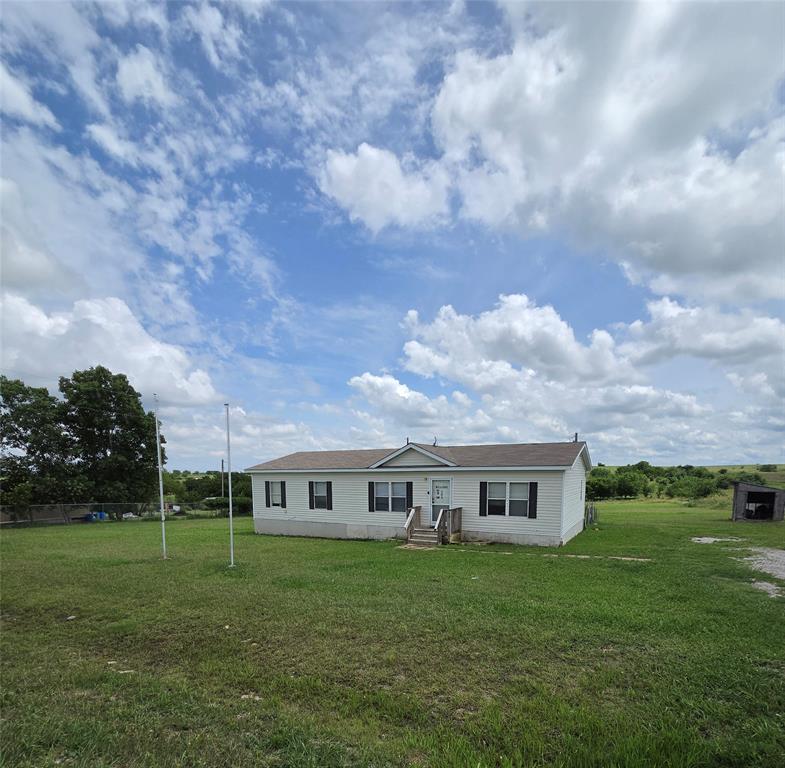 389 Hilltop Trail Property Photo 1
