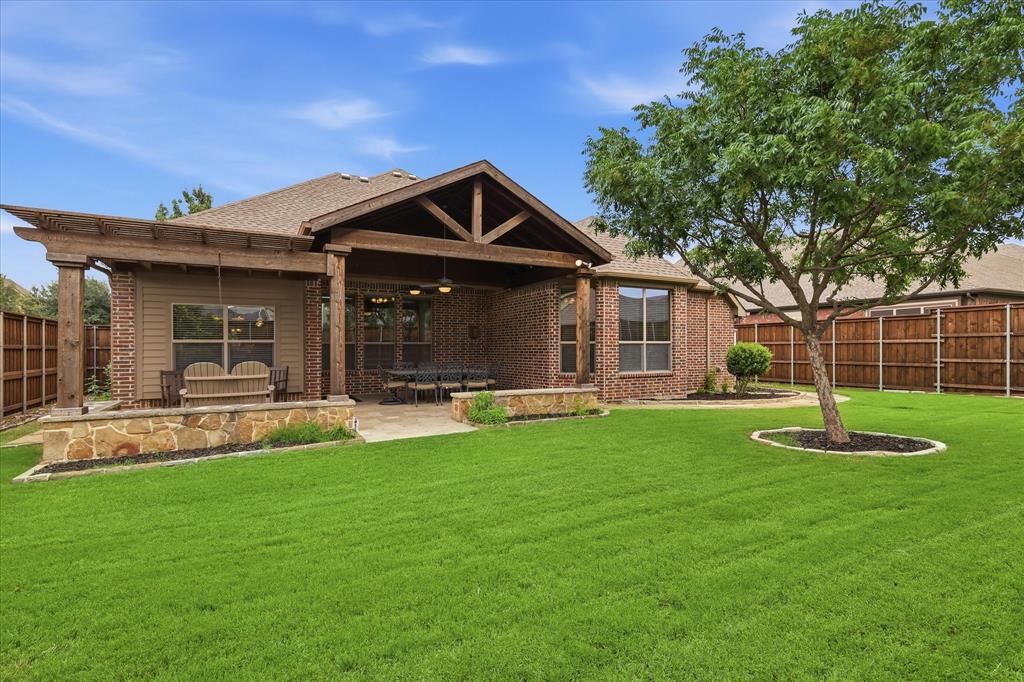 411 Devonshire Drive