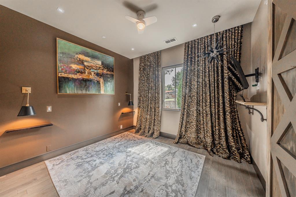 1413 Post Oak Place Property Photo 13