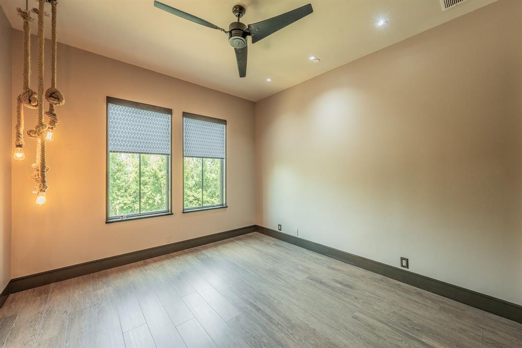1413 Post Oak Place Property Photo 32