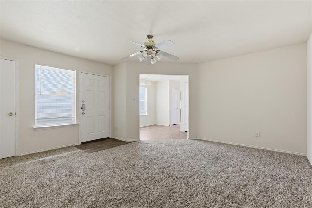 10716 Wild Oak Drive Property Photo 4