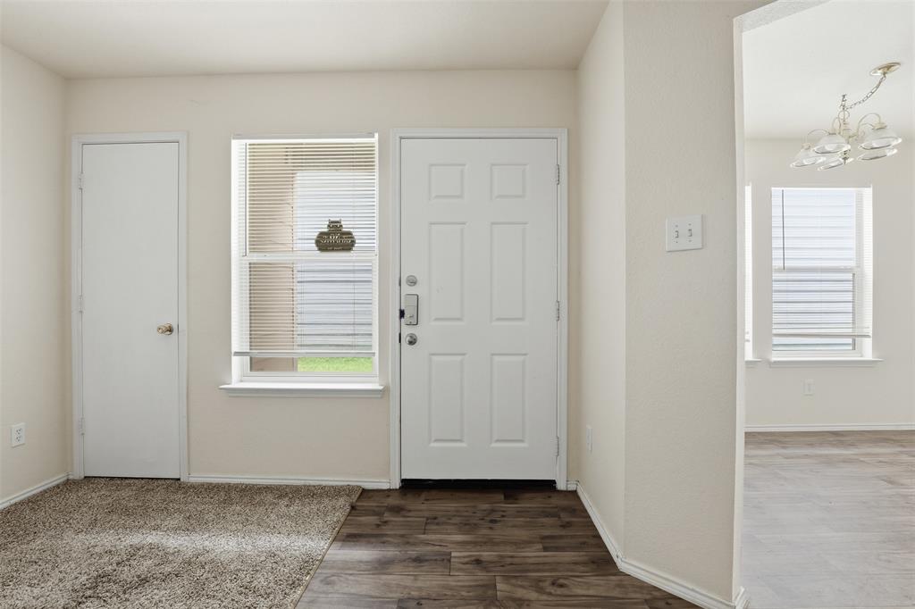 10716 Wild Oak Drive Property Photo 5