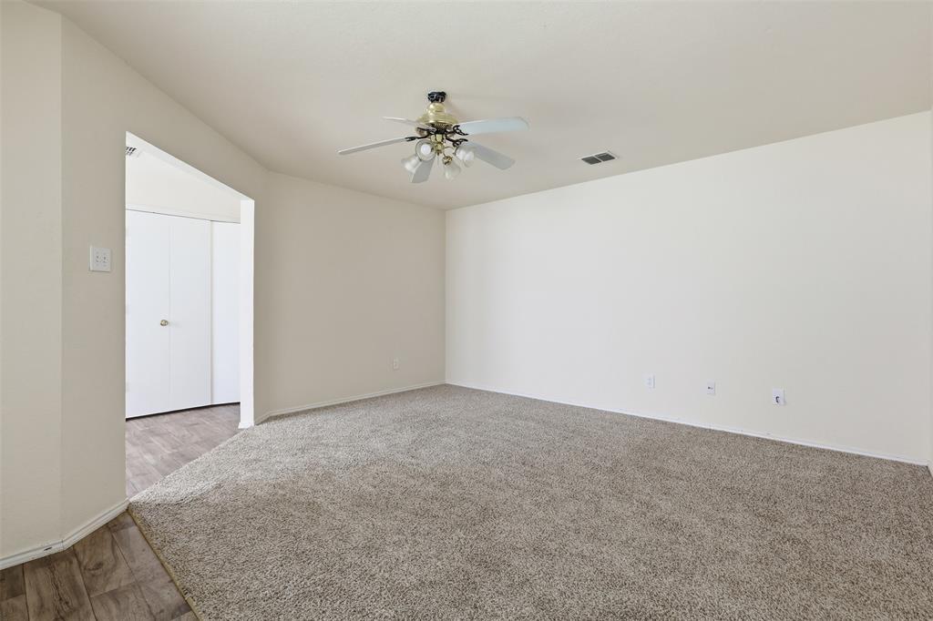 10716 Wild Oak Drive Property Photo 6