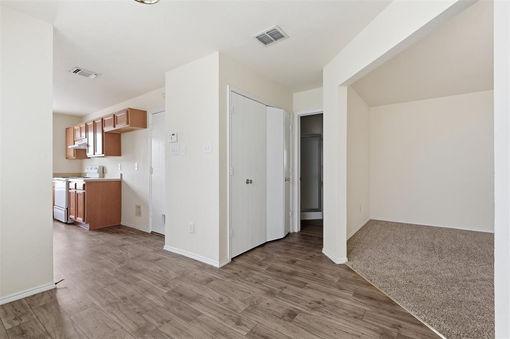 10716 Wild Oak Drive Property Photo 8