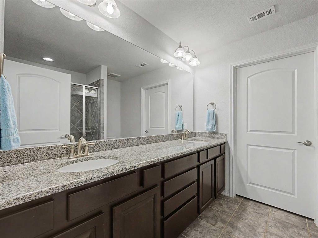 6993 Hickory Creek Drive Property Photo 13