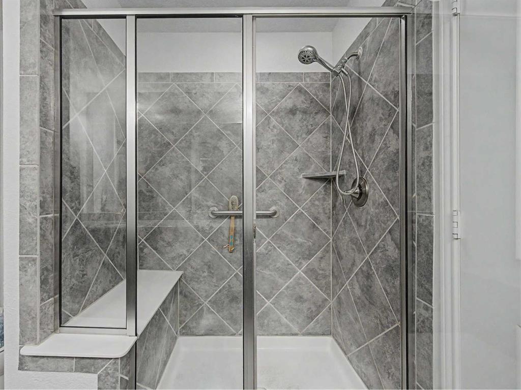 6993 Hickory Creek Drive Property Photo 14