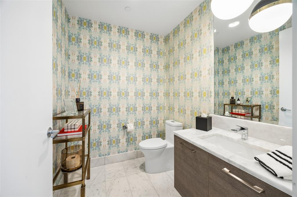 7901 Windrose Avenue 806 Property Photo 18