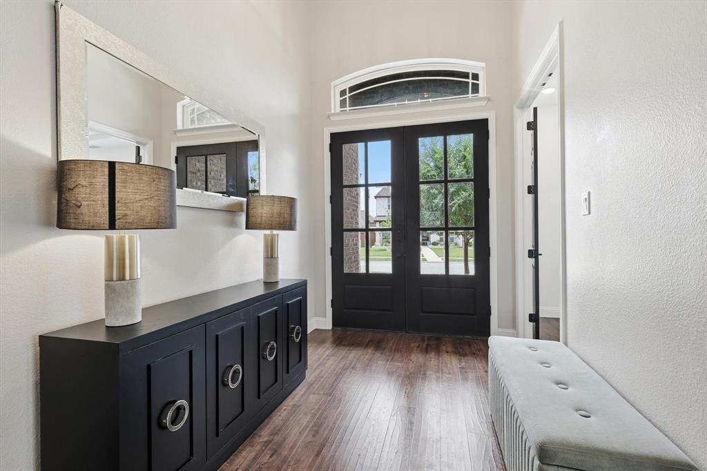 1282 Meadow Rose Drive Property Photo 4