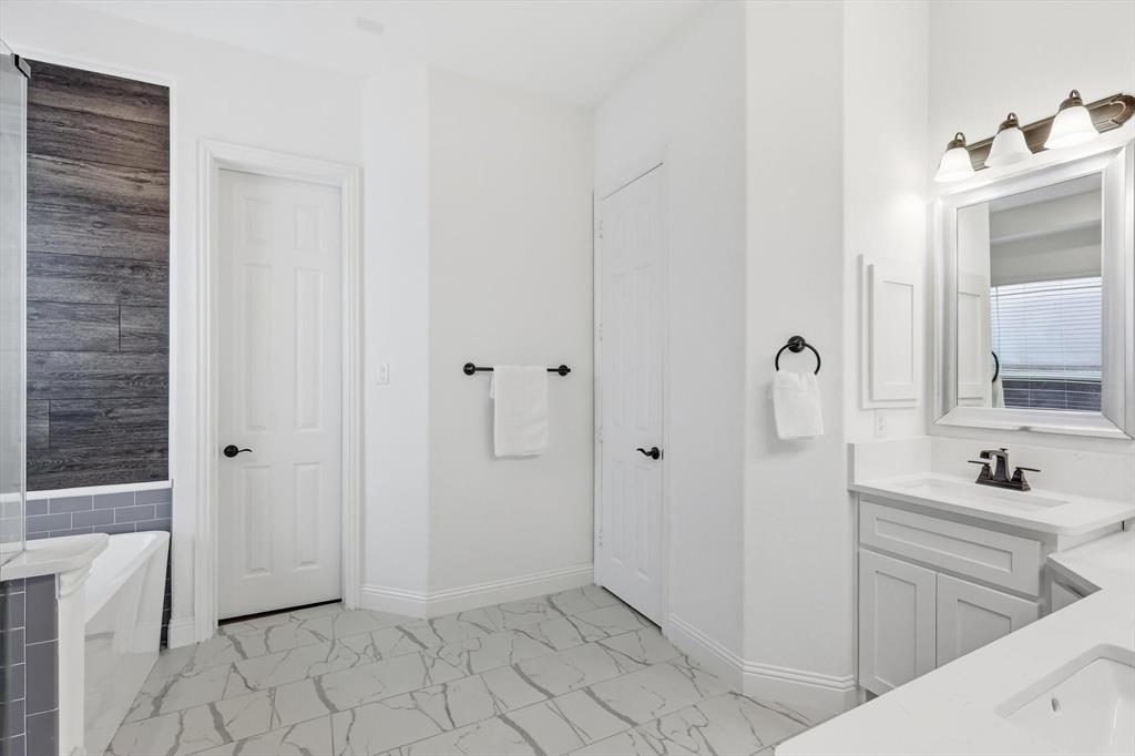1282 Meadow Rose Drive Property Photo 13