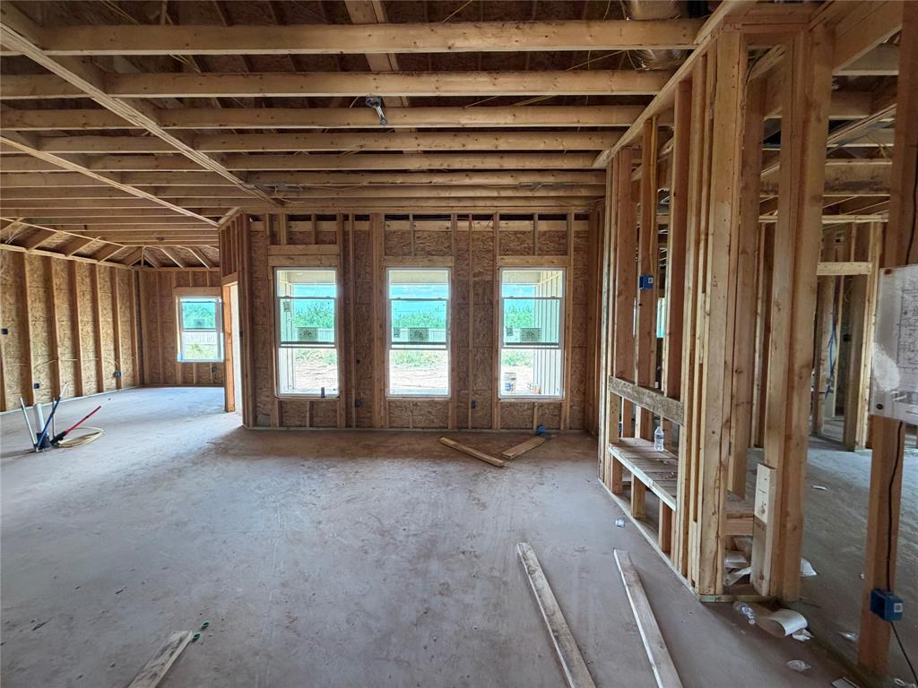 7668 Lake Ridge Parkway Property Photo 2