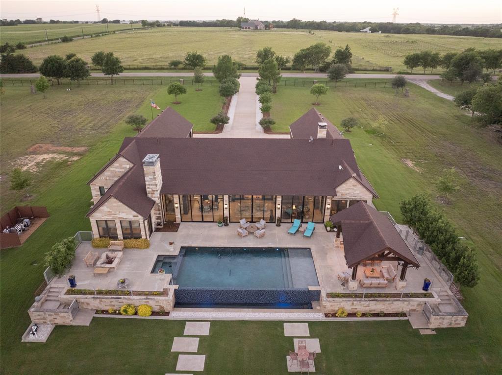 1880 Lone Star Road