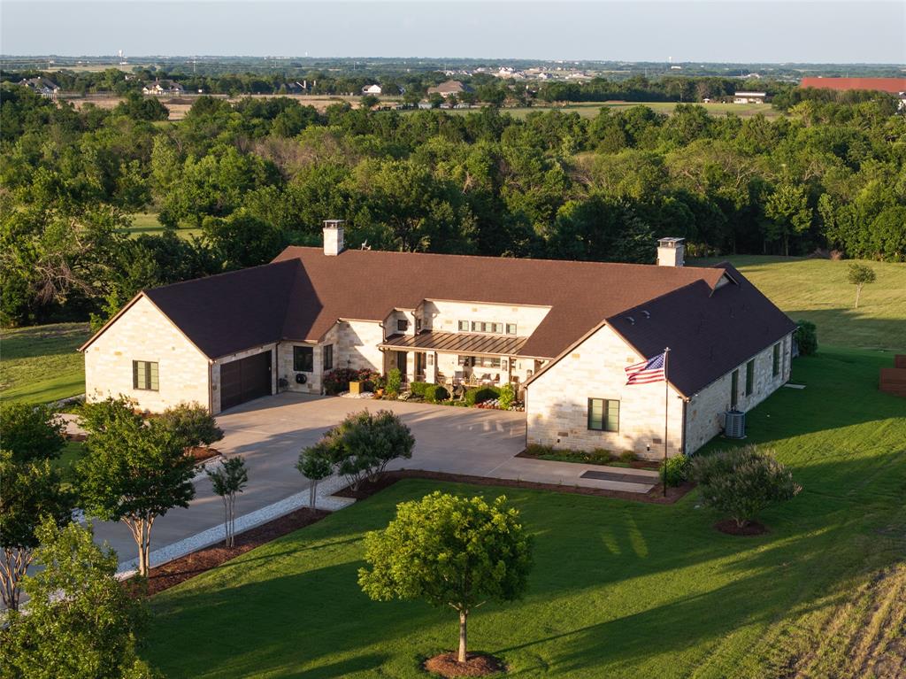 1880 Lone Star Road Property Photo 3