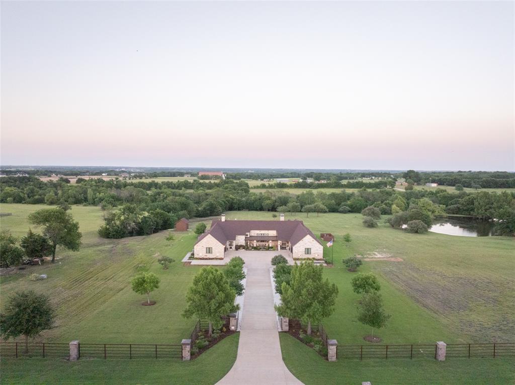 1880 Lone Star Road Property Photo 6