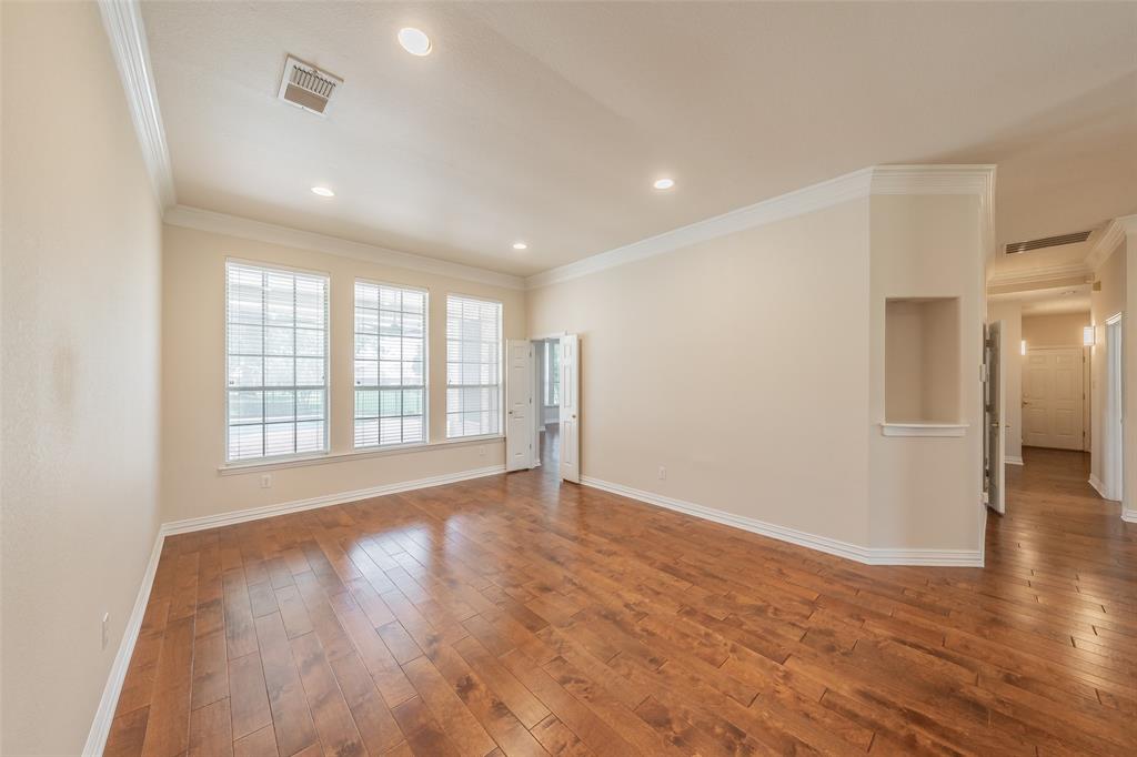 1049 Van Zandt Court Property Photo 6