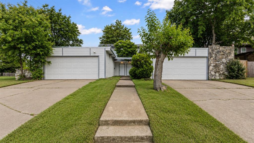 6315 Walraven Circle Property Photo 1