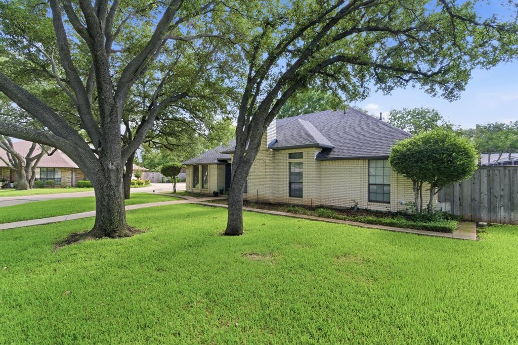 4625 Hillside Drive Property Photo 3
