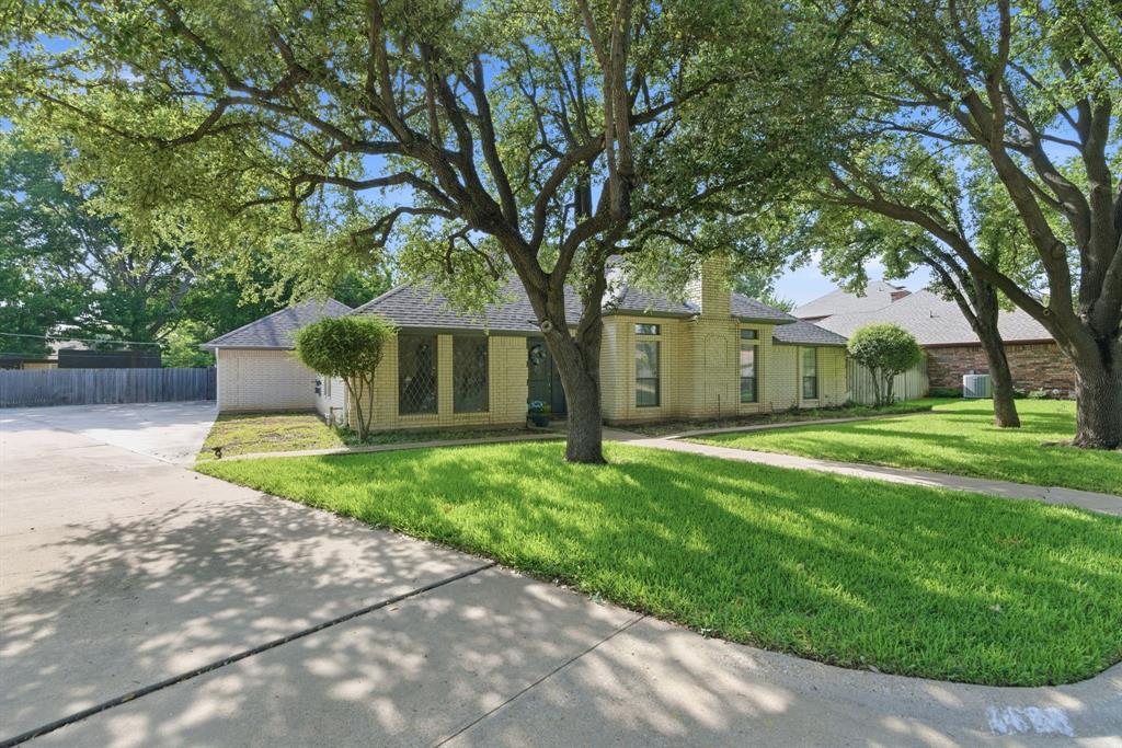 4625 Hillside Drive Property Photo 4