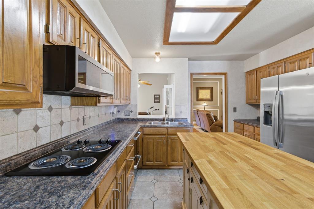 4625 Hillside Drive Property Photo 13