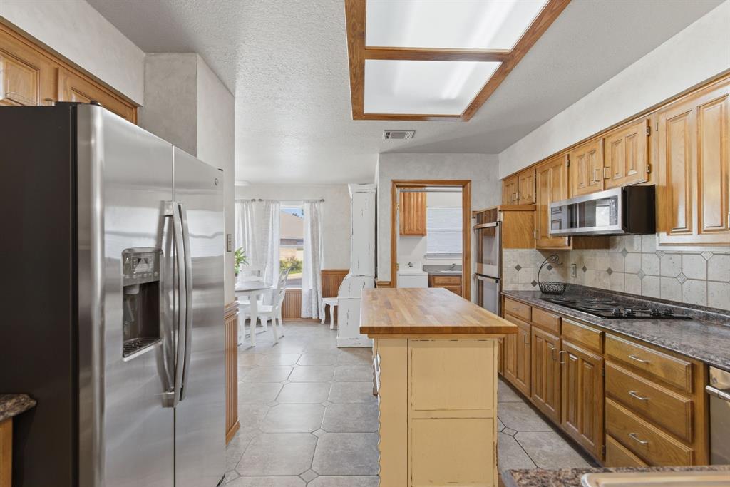 4625 Hillside Drive Property Photo 15