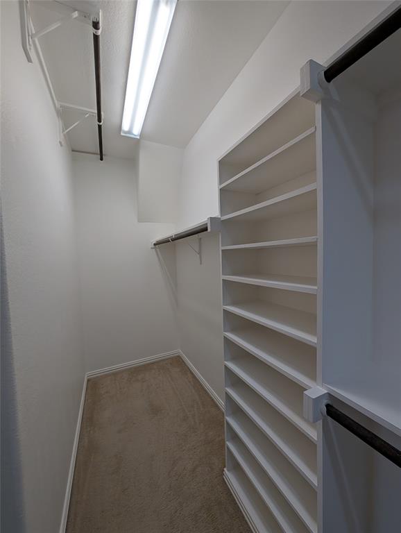 591 Deverson Drive Property Photo 17