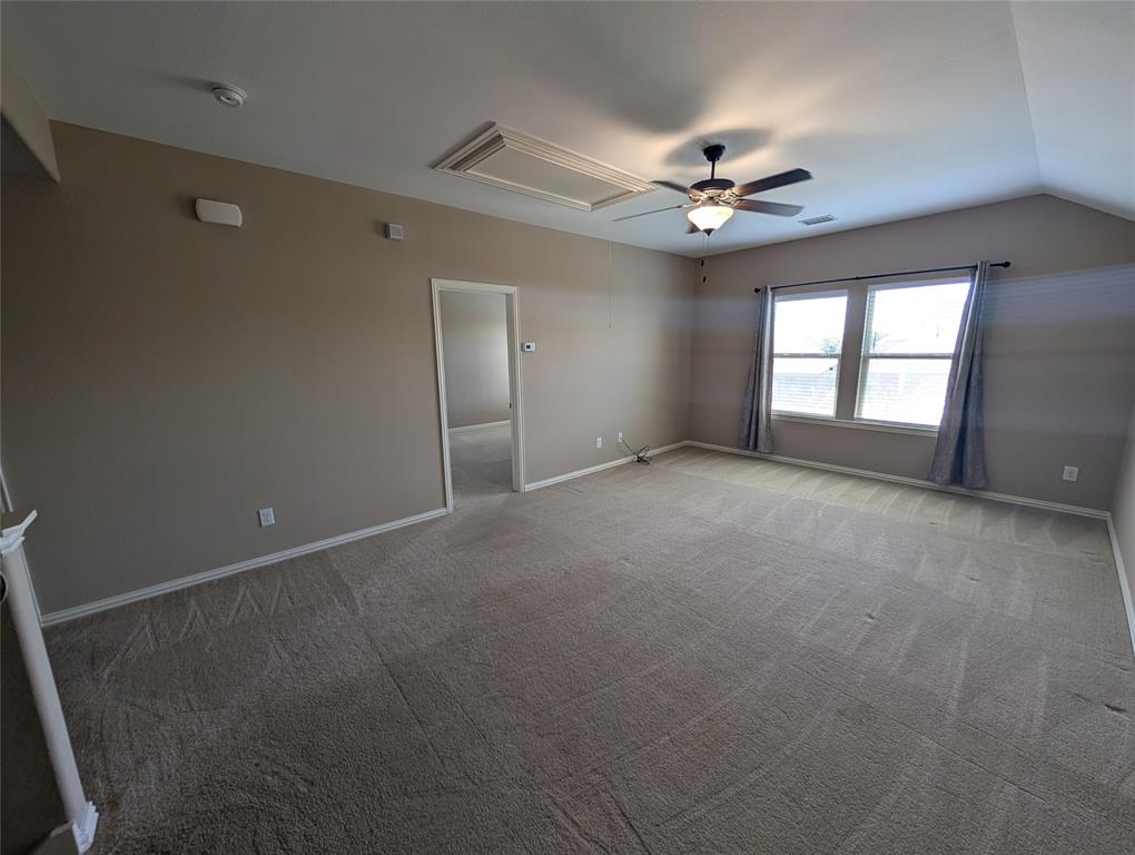 591 Deverson Drive Property Photo 18