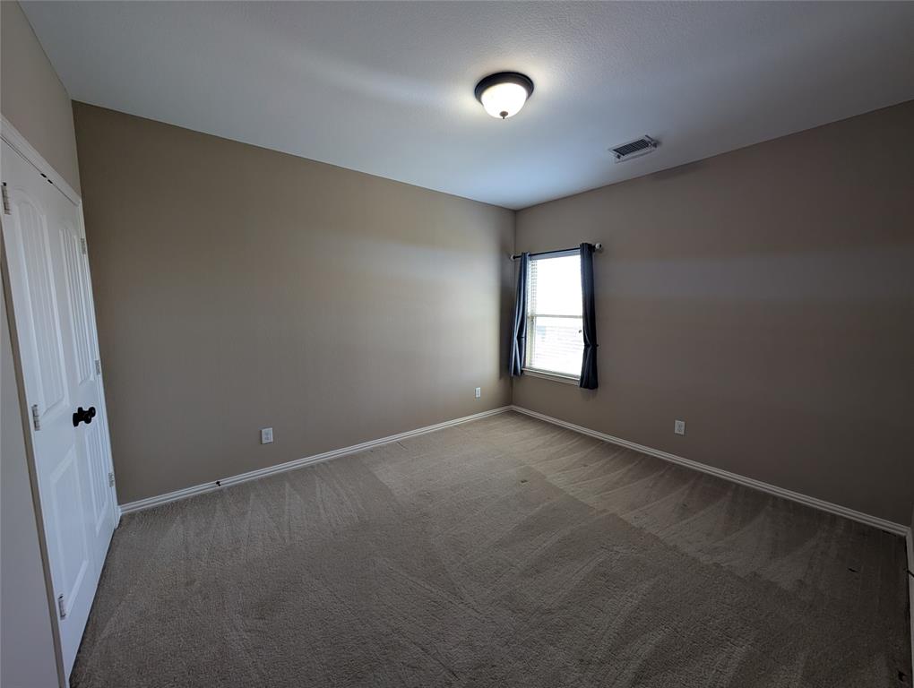 591 Deverson Drive Property Photo 19