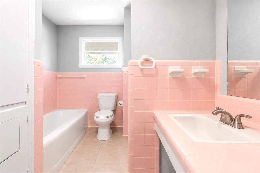 1100 Cedar Street Property Photo 15