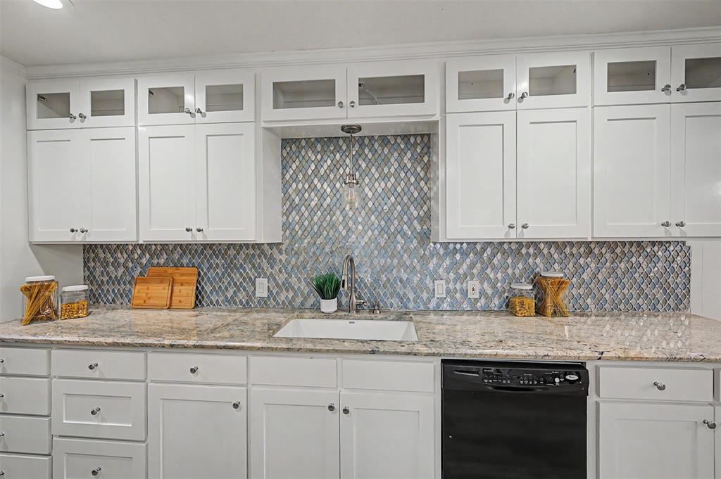 7205 Ellis Road Property Photo 7