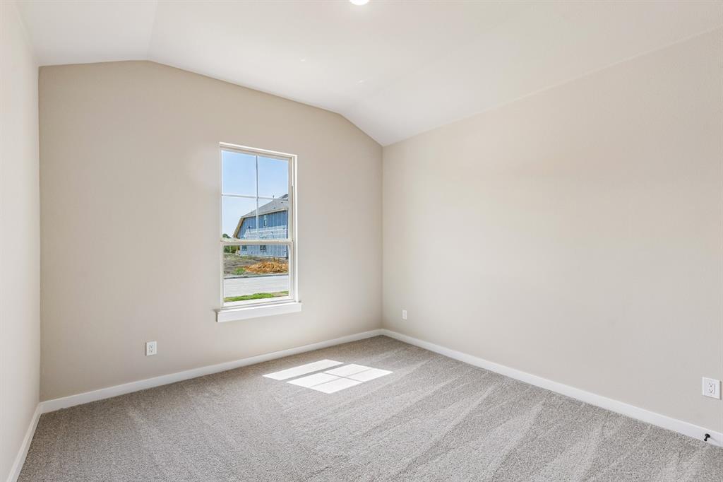 4740 Farmers Drive Property Photo 20