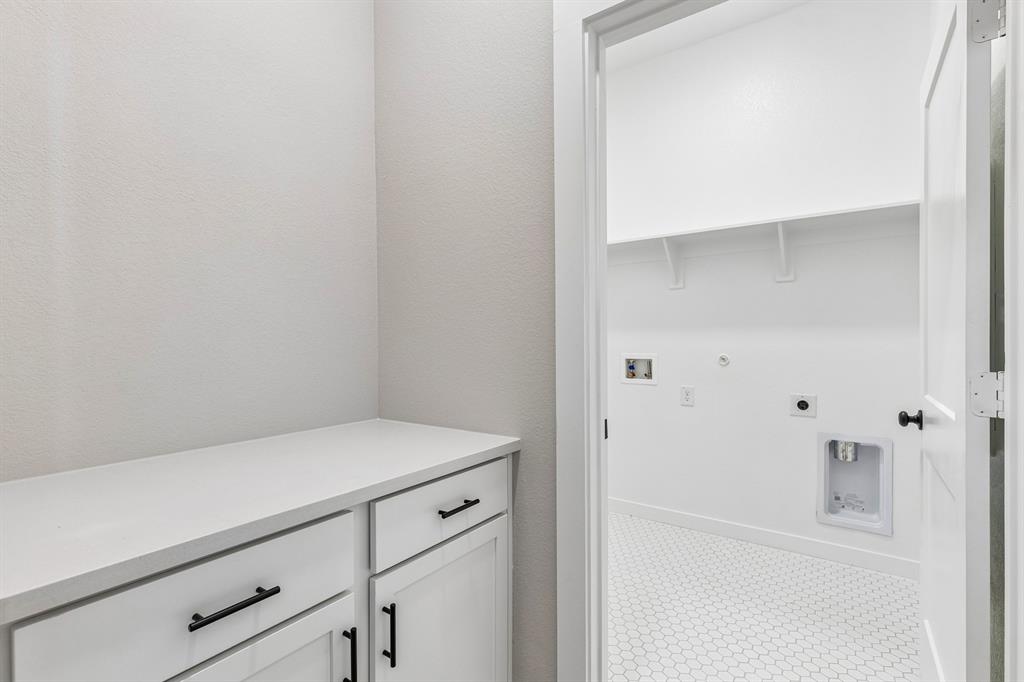 4740 Farmers Drive Property Photo 24