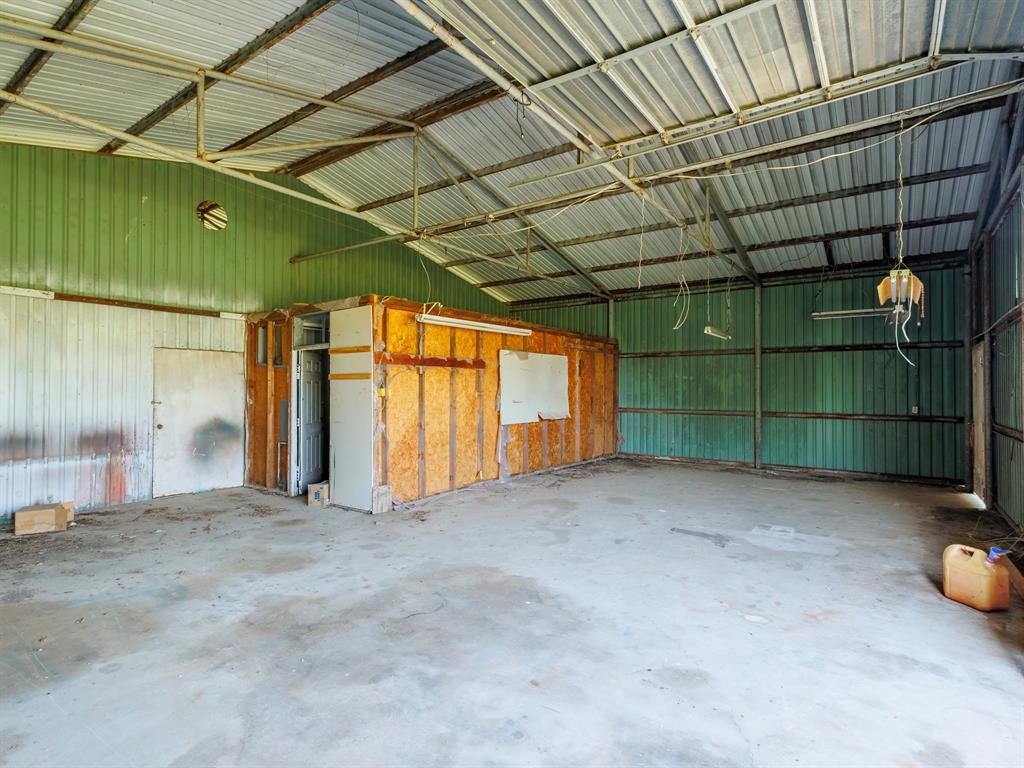 13601 Highway 377 Property Photo 25