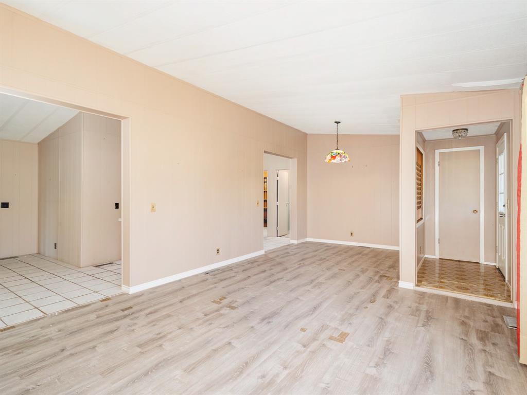 13601 Highway 377 Property Photo 29