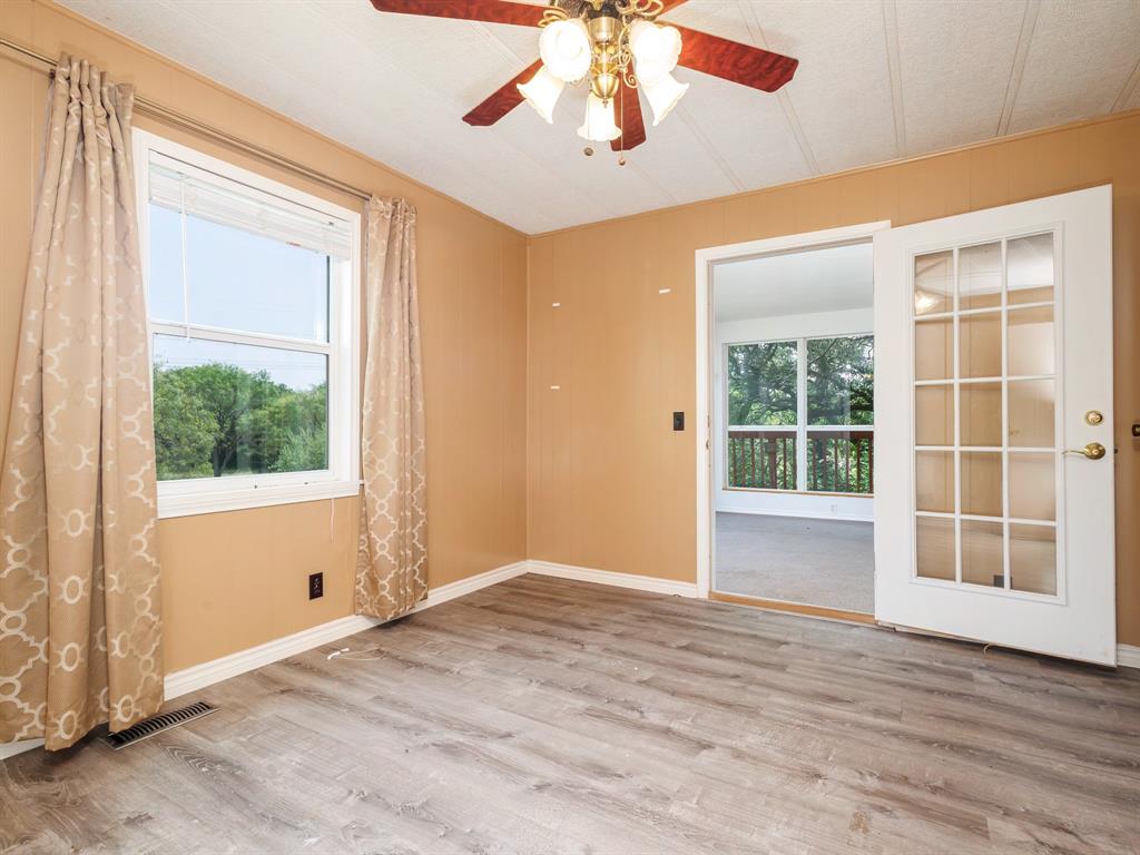 13601 Highway 377 Property Photo 36