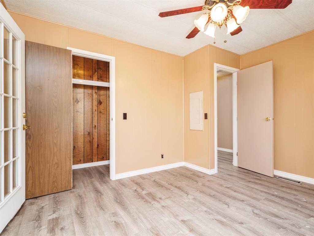 13601 Highway 377 Property Photo 37