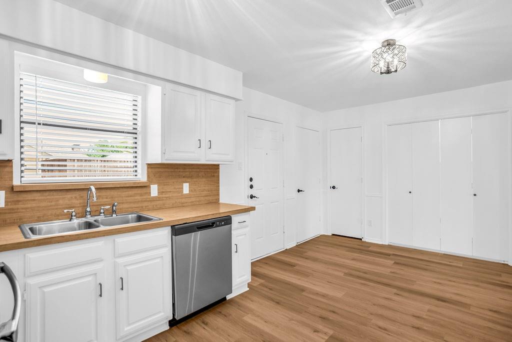 1751 Northview Property Photo 9