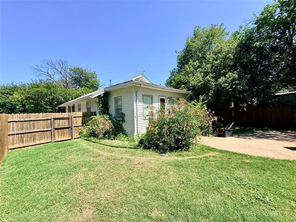 922 Plum Street Property Photo 19