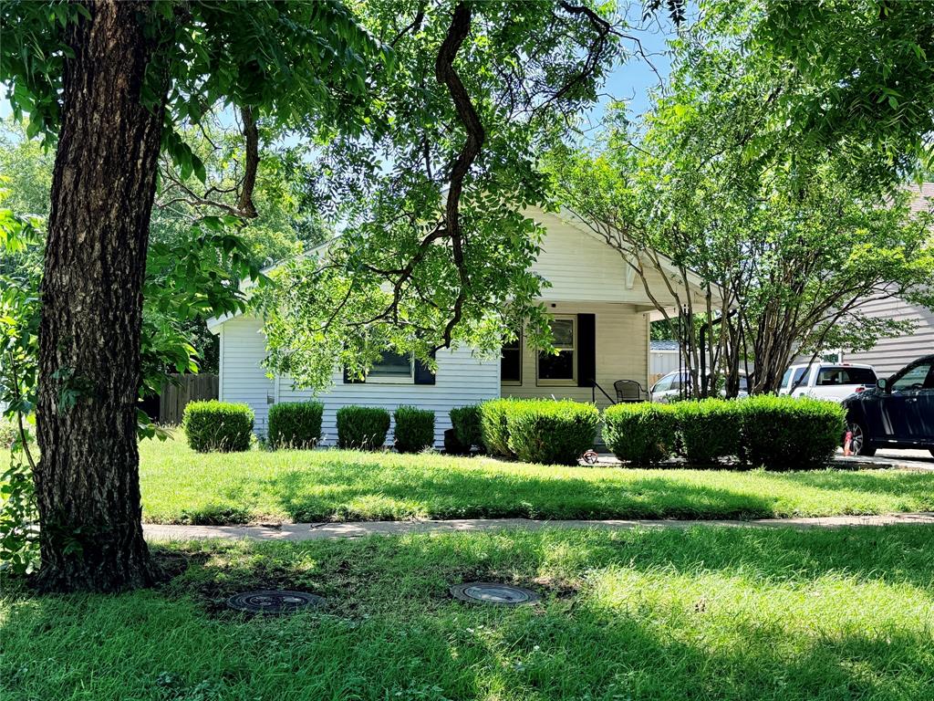 922 Plum Street Property Photo 21