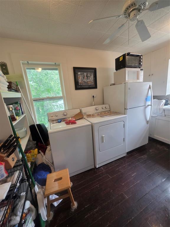 922 Plum Street Property Photo 29