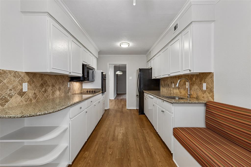 10021 Regal Park Lane 108 Property Photo 4