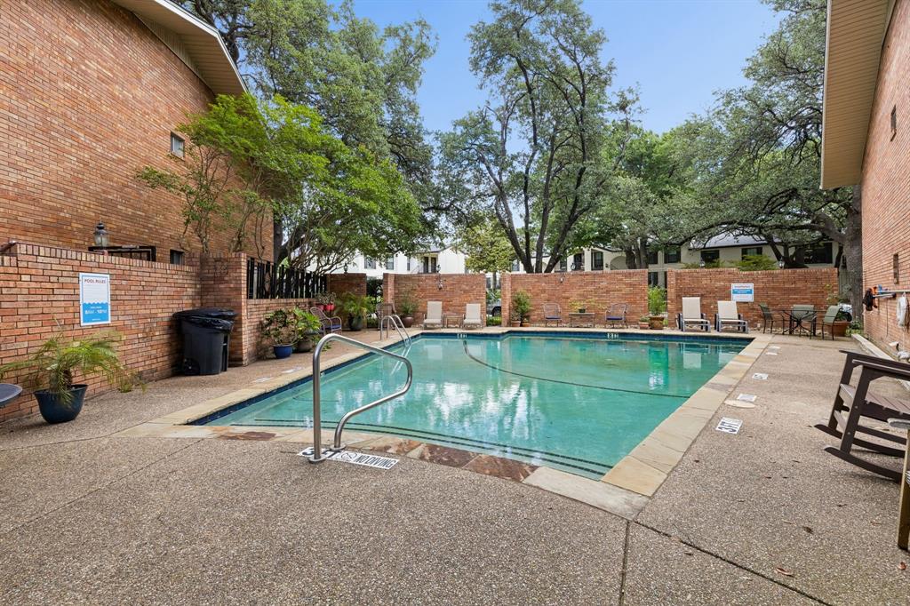 10021 Regal Park Lane 108 Property Photo 17