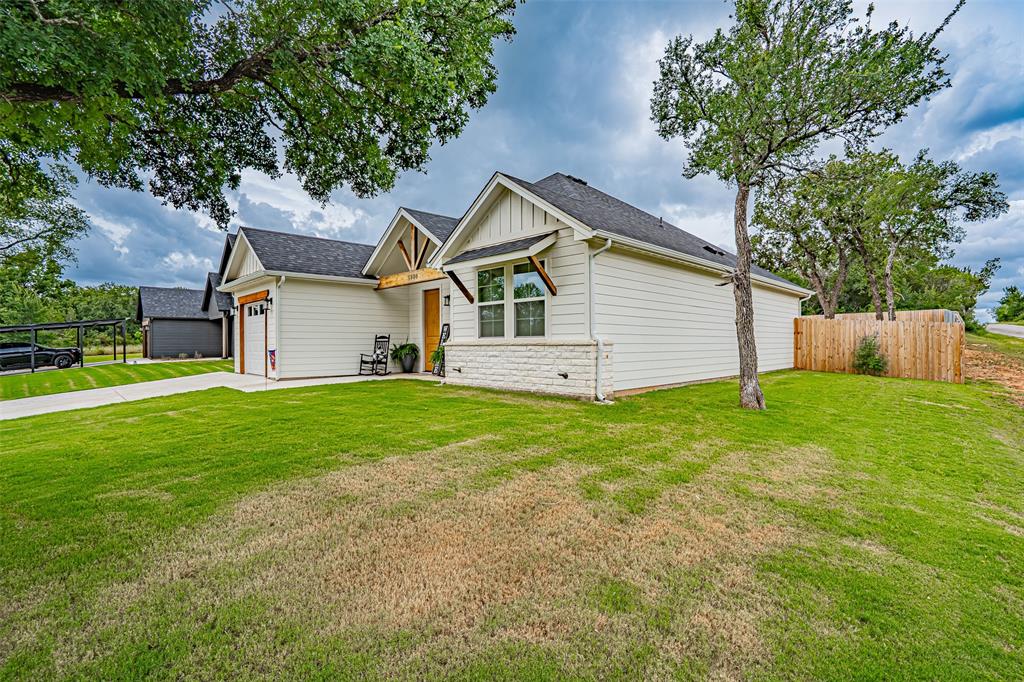 5900 S Lakeside Hills Court Property Photo 2