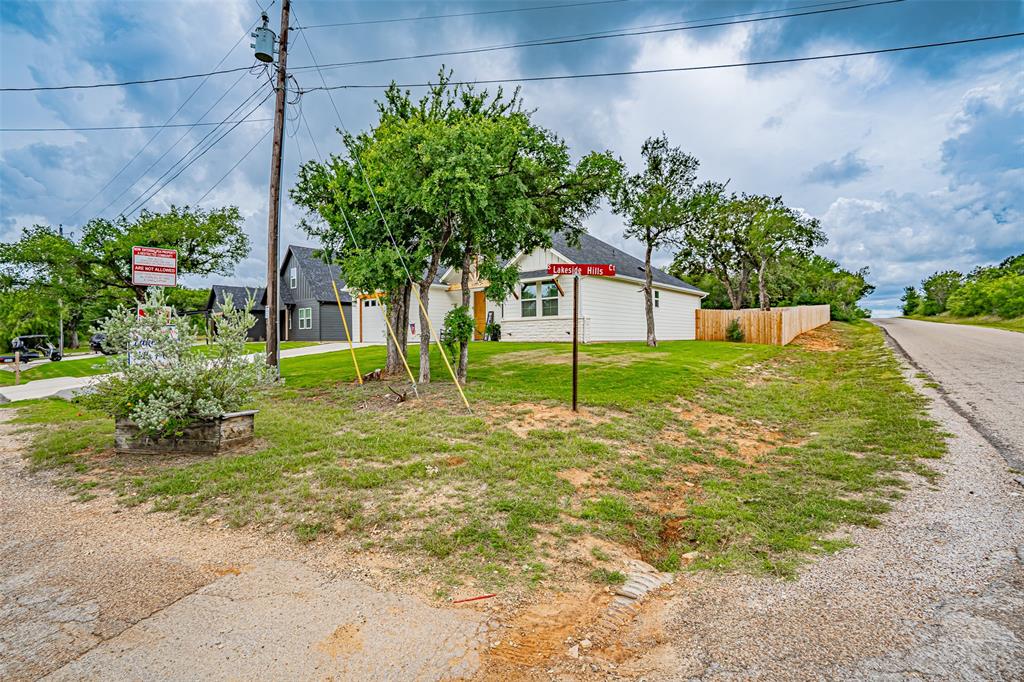 5900 S Lakeside Hills Court Property Photo 3
